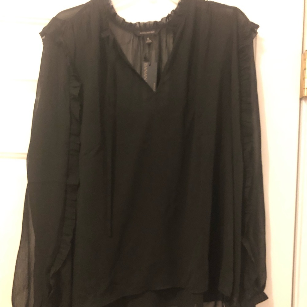 Banana republic blouse with front neckline tie ,sheer material and inside cami .
